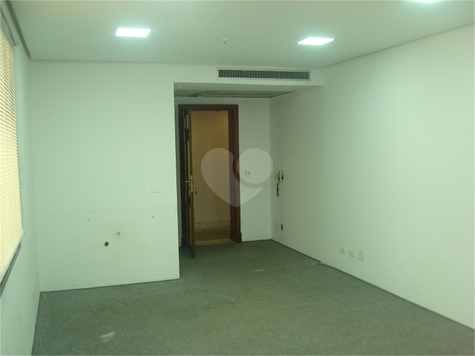 Trade Tower Service & Business