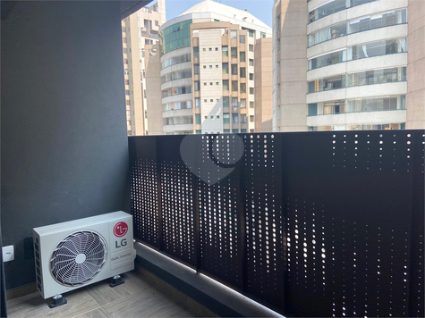 Sacada, vista de frente, com ar.cond. 