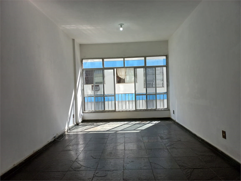 EDF. PLACIDO DE CASTRO