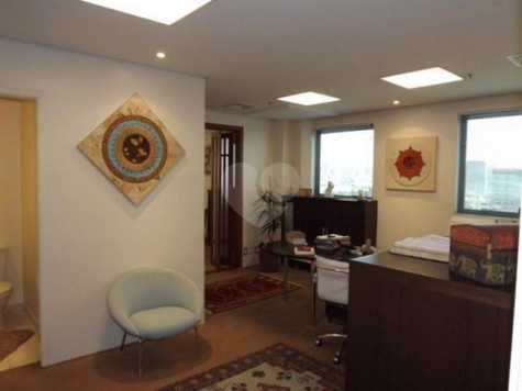 TOP OFFICE TOWER