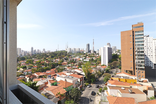 JARDIM DAS BANDEIRAS