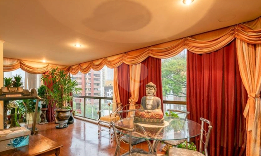 Edificio Clermont Ferrand