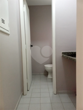 QUARTIER OFFICE CENTER