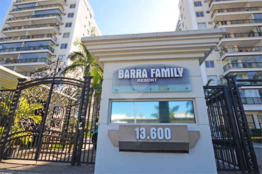 Barra Familly