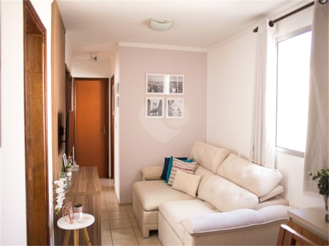 CONDOMÍNIO RESIDENCIAL CARLA