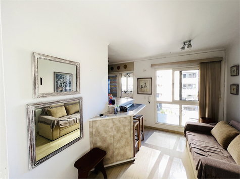 SOLAR CARLOS DRUMMOND