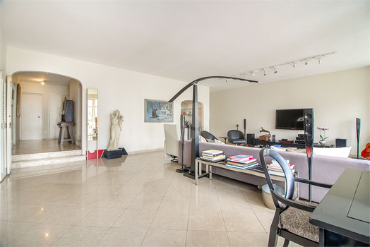 PALÁCIO DOS JARDINS