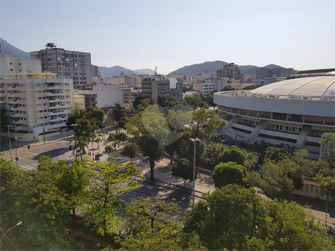 Condominio do Edificio Mônica e viviane