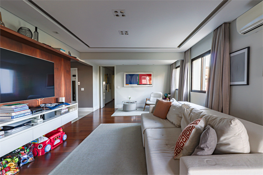 CONDOMINIO ISABEL DE CASTELA