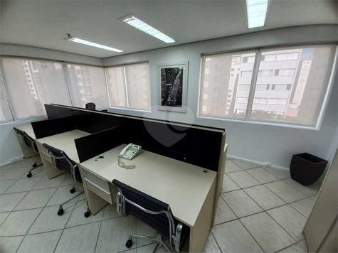FIRST CLASS OFFICES