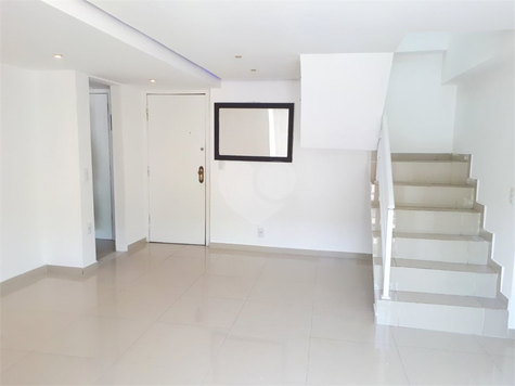 Condomínio  Marechal Bitencourt