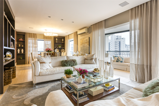 CHATEAU DE BELCASTEL