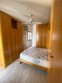 VIVIAN RESIDENCE