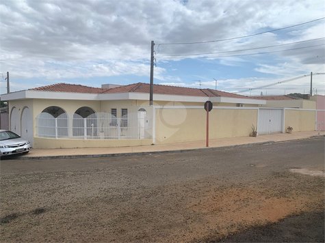 Venda Casa térrea São Carlos Jardim Hikari 1