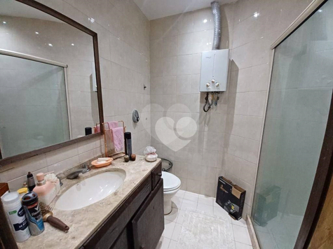 Condomínio Jorge Yunes 100