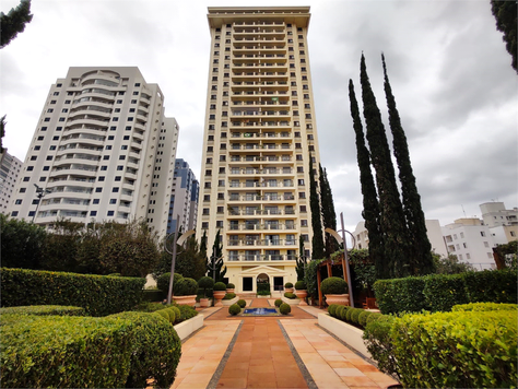 Condomínio Residencial Edifício Andréa Palladio