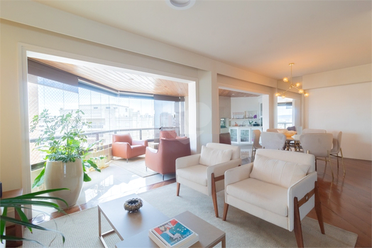 CONDOMÍNIO ANTILHAS