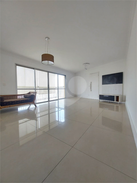 MANSÃO DAS PALMEIRAS