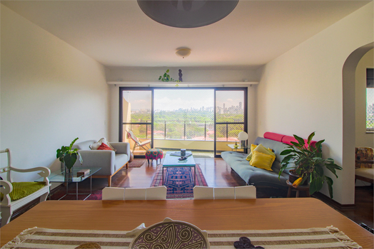 CONDOMINIO RAPHAELLA