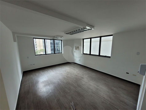 centro empresarial Oscar Porto