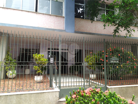 Edifício Ferreira Pontess