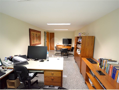 Edifício Barra Office 