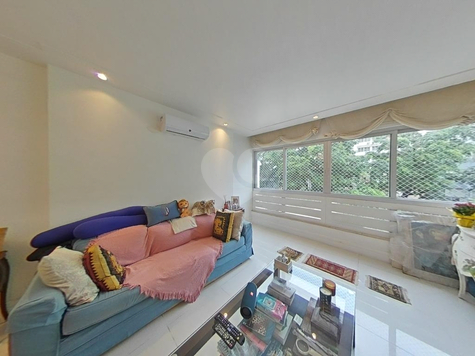 Condominio do Edificio Tour de France