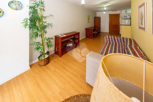 Edifício Golden Age Intelligent Flat