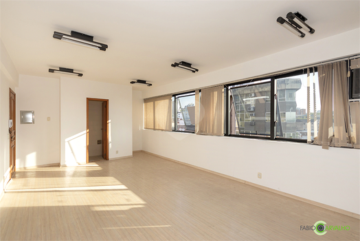 EDIFÍCIO CENTRO COMERCIAL DR. VALLE