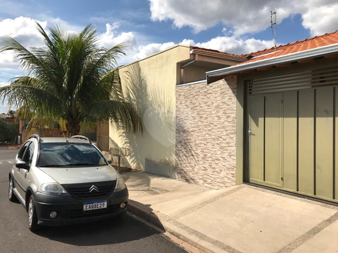 Venda Casa térrea Urupês Centro 1