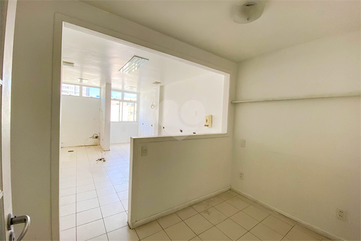 CONDOMÍNIO QUINTO ANDAR - 22270-003 - 329