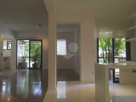 SAINT JAMES IGUATEMI