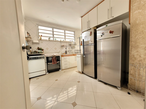 CONDOMINIO CECI PERI