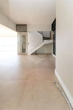 Versatille Pinheiros