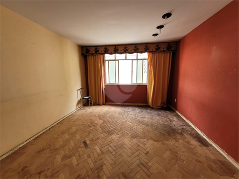 CONDOMINIO ULLMAN