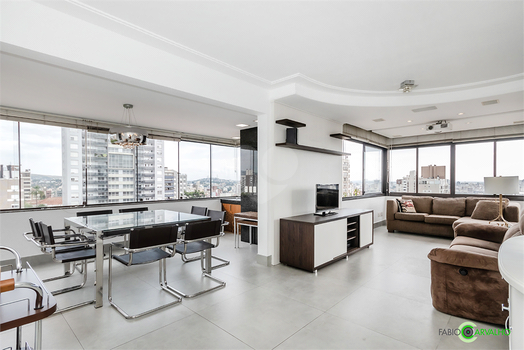 Alameda Dos Jacarandás