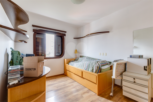 Condomínio Edifício Parque Dos Cisnes