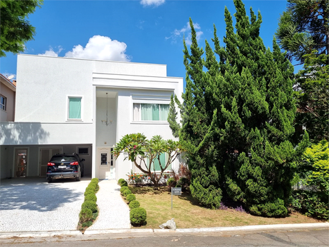 jardim lateral encantador