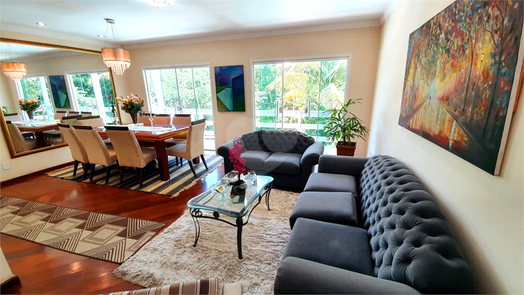 salão com vista para  área de lazer 