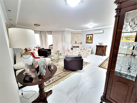 MANSÃO FRANCISCA JÚLIA